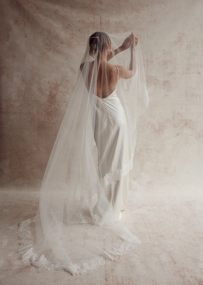 Bride Veil - Harper Trimmed Lace