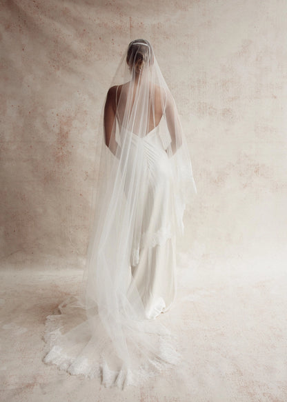 Bride Veil - Harper Trimmed Lace