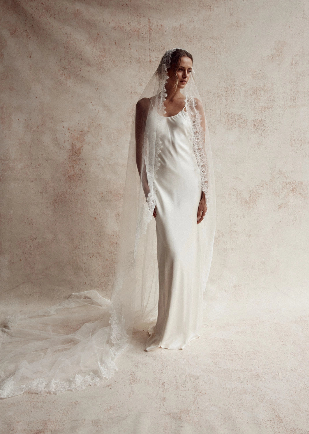 Bride Veil - Emmy Mantilla