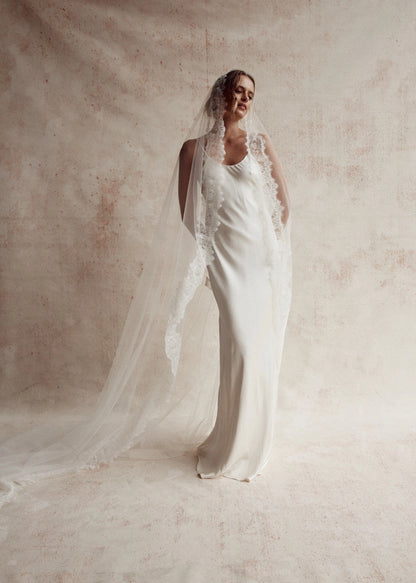 Bride Veil - Emmy Mantilla