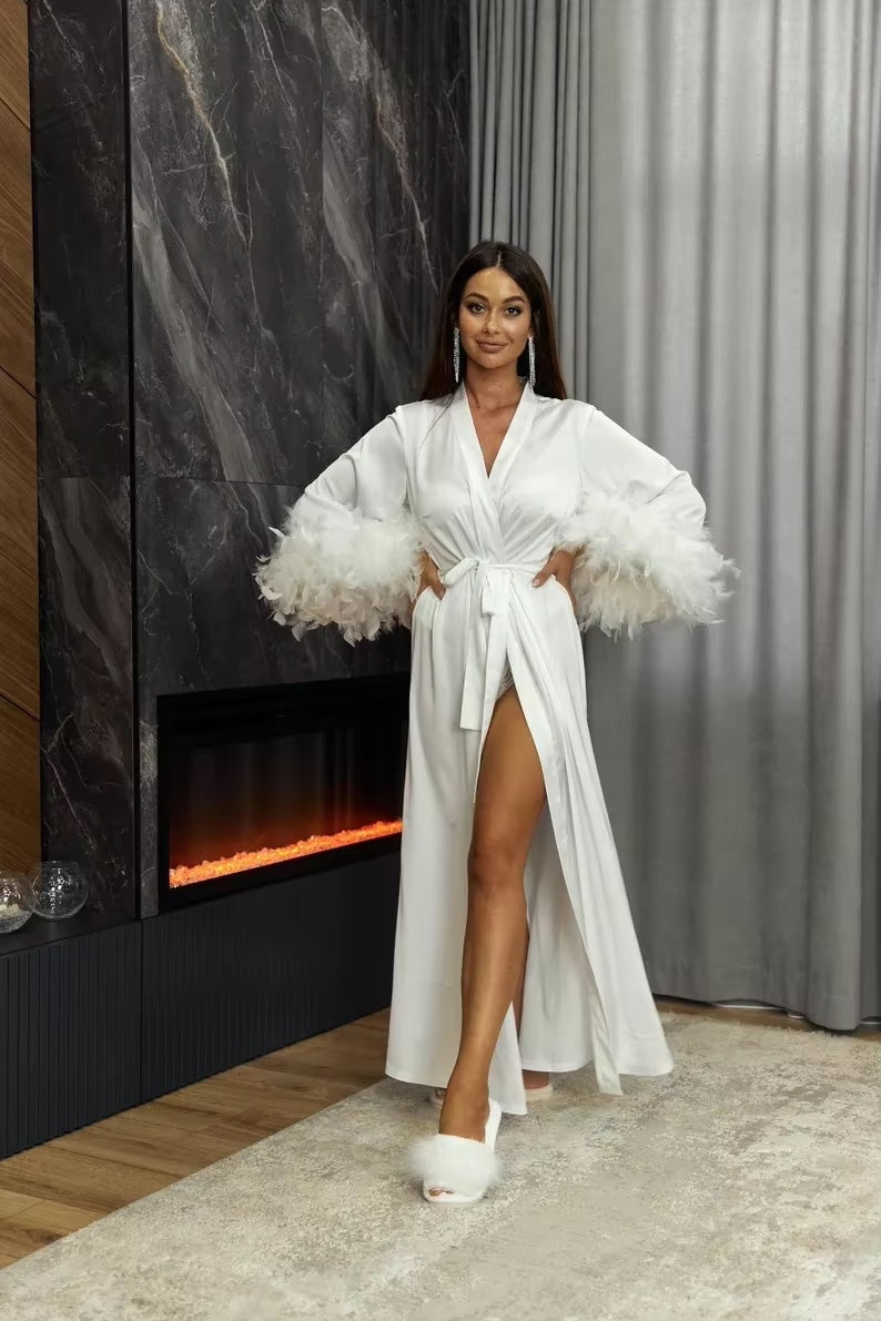 wedding details feathered robe bride wedding accessory